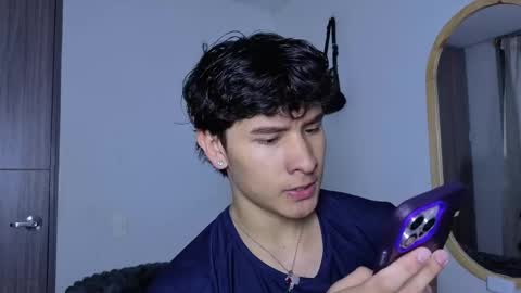 Noah online show from October 1, 2025, 1:39 pm