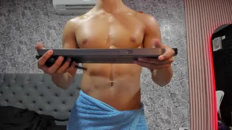 Snapshot of jace_parker chatting on April 1, 2026, 12:00 am jace_parker online show from April 1, 2026, 12:00 am