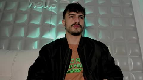 JACK DANIEL online show from November 25, 2025, 2:39 pm