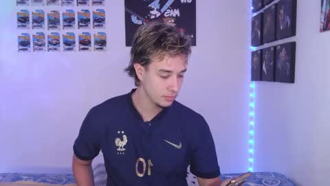 J online show from October 31, 2025, 3:13 pm