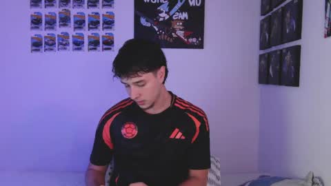 J online show from April 22, 2026, 4:26 am