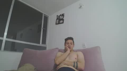 Snapshot of jack_zoe24 chatting on October 26, 2025, 2:06 am jack_zoe24 online show from October 26, 2025, 2:06 am