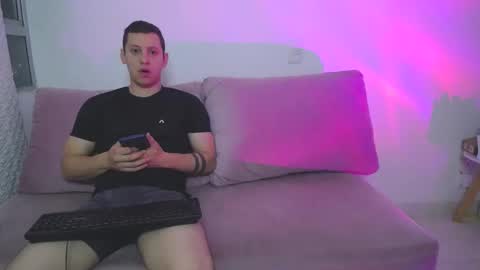 Snapshot of jack_zoe24 chatting on November 23, 2025, 12:10 am jack_zoe24 online show from November 23, 2025, 12:10 am