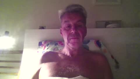 Snapshot of jackblack650 chatting on May 17, 2026, 8:49 pm jackblack650 online show from May 17, 2026, 8:49 pm