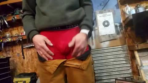 Dess online show from February 12, 2026, 1:11 am