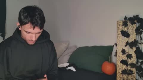 Jack  online show from October 31, 2025, 11:28 pm