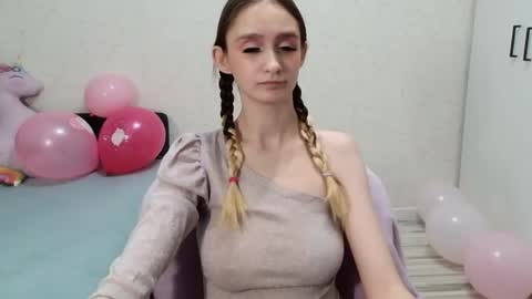 jackie__morgan online show from December 3, 2024, 8:27 am