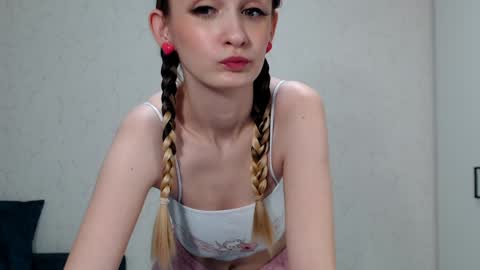 jackie__morgan online show from December 16, 2024, 12:04 am