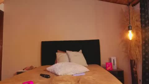 Snapshot of jackiie_ chatting on June 19, 2026, 1:48 pm jackiie_ online show from June 19, 2026, 1:48 pm