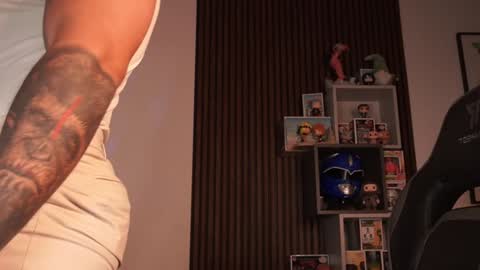 Snapshot of jackson__cottonwood chatting on December 25, 2024, 3:17 pm JC online show from December 25, 2024, 3:17 pm