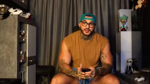 Snapshot of jackson__cottonwood chatting on October 29, 2025, 6:53 pm JC online show from October 29, 2025, 6:53 pm