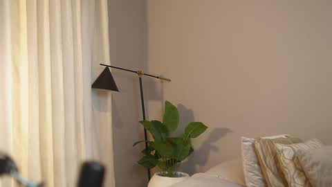 Jackson Bell online show from February 4, 2025, 2:10 pm