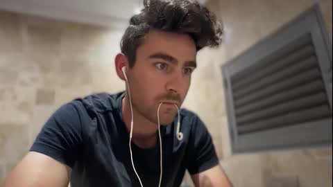 Jackson Uk online show from March 15, 2026, 3:45 am