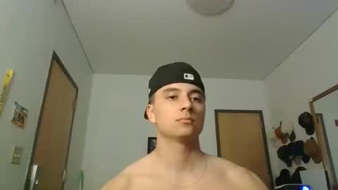 ImZacharyTyler online show from May 22, 2026, 3:57 am