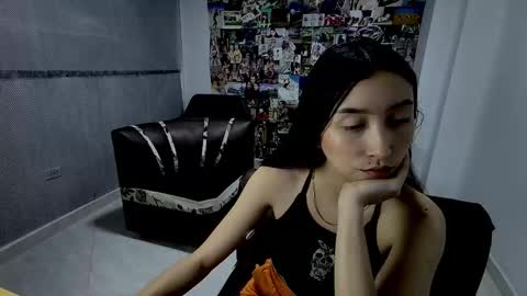 Snapshot of jackyrosee2323 chatting on October 22, 2025, 3:18 am jackyrosee2323 online show from October 22, 2025, 3:18 am