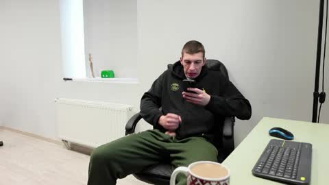 Snapshot of jacob_devon chatting on April 17, 2026, 5:54 am JACOB DEVON online show from April 17, 2026, 5:54 am