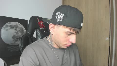 jacobb116 online show from November 8, 2025, 1:28 am