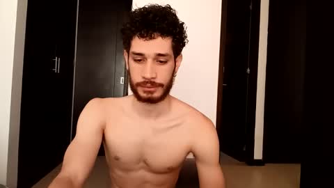 JACOB  ROBIN online show from November 11, 2025, 3:34 pm