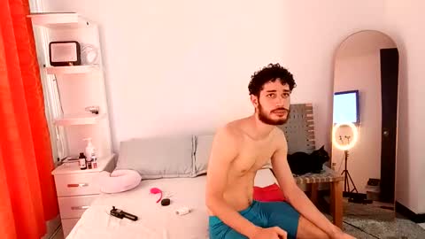 JACOB  ROBIN online show from November 23, 2025, 6:08 pm