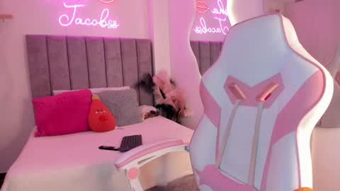 JACOBSS online show from September 30, 2025, 7:52 pm