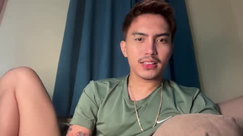 Snapshot of jacobthebezt chatting on June 1, 2026, 11:06 pm Jacob online show from June 1, 2026, 11:06 pm