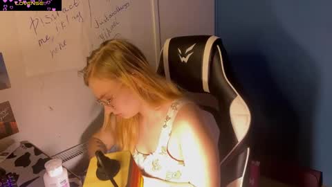 jacywinslat online show from March 3, 2025, 7:17 pm