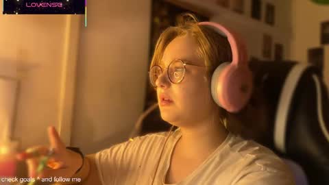 jacywinslat online show from October 22, 2025, 6:18 pm