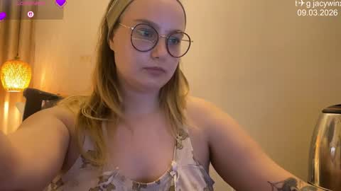 jacywinslat online show from March 9, 2026, 2:21 pm