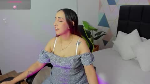 Snapshot of jadde13 chatting on October 1, 2025, 8:15 pm Jadde online show from October 1, 2025, 8:15 pm