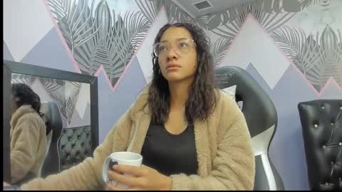 Snapshot of jadde_greyy_ chatting on December 14, 2025, 11:48 am Jadde Greyy online show from December 14, 2025, 11:48 am