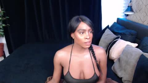 Jade online show from October 8, 2025, 4:54 am