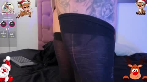 Jade  online show from December 27, 2024, 3:09 am