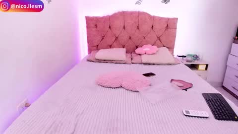 Snapshot of jade__weed chatting on October 2, 2025, 1:23 am online show from October 2, 2025, 1:23 am