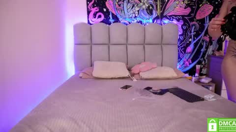   online show from April 12, 2026, 10:59 pm