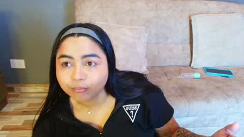 Snapshot of jade_brunnette chatting on July 18, 2026, 8:01 pm Jade Brunete online show from July 18, 2026, 8:01 pm