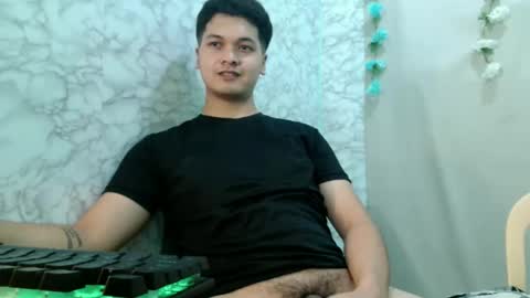 jade_halo online show from May 4, 2026, 5:47 am
