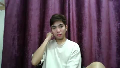 Jade online show from January 19, 2025, 1:44 pm