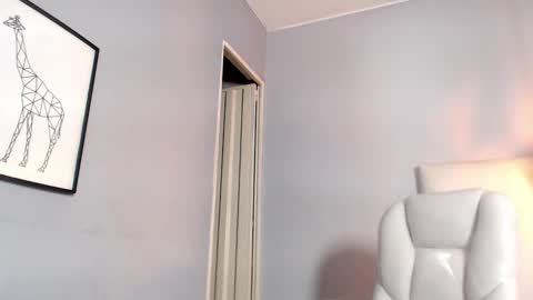 karlla scarlet online show from December 31, 2024, 7:10 am