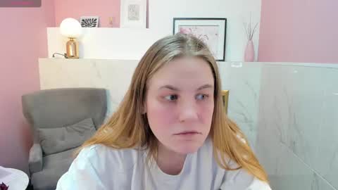 Jade online show from March 2, 2025, 3:13 am