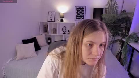 Jade online show from March 8, 2025, 8:57 pm