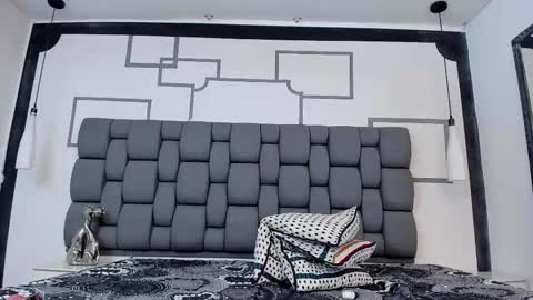 Jade  online show from February 19, 2025, 5:06 pm