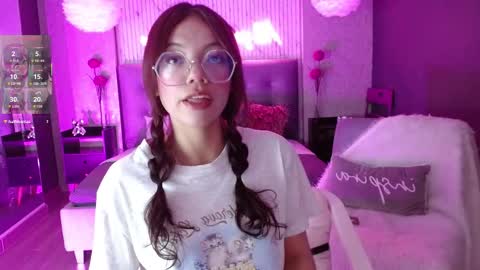 JADE online show from September 23, 2025, 9:07 pm