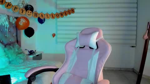 Jade online show from October 30, 2025, 2:46 am