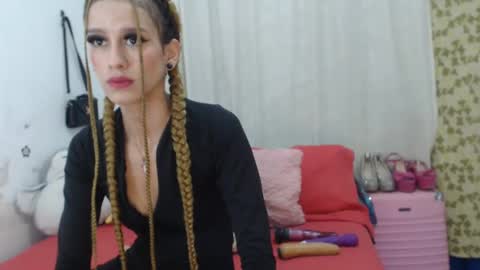 Snapshot of jade_watson19 chatting on February 17, 2025, 7:42 pm Jade Watson online show from February 17, 2025, 7:42 pm