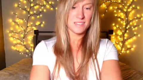 jadeamaryllis_ online show from February 22, 2026, 2:59 pm