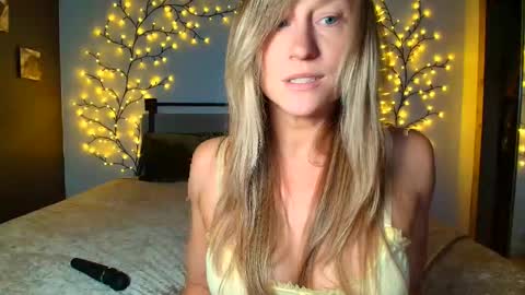 jadeamaryllis_ online show from February 28, 2026, 2:18 pm