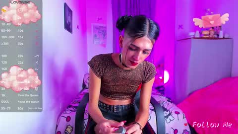 Jade Benett online show from December 19, 2025, 4:08 am