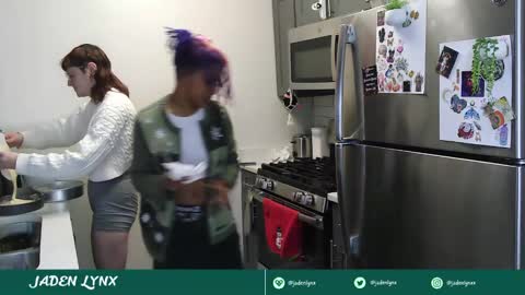 Snapshot of jadedfemboy chatting on December 23, 2024, 8:25 pm Jaden Lynx online show from December 23, 2024, 8:25 pm