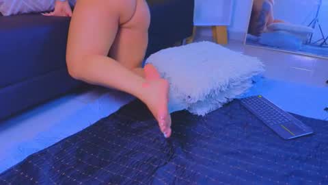 jadee__ online show from March 13, 2026, 2:40 am