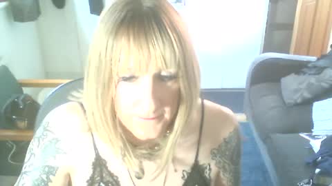 Jademinx online show from July 20, 2026, 10:50 am